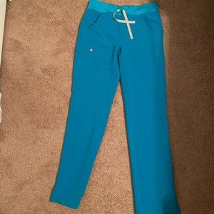 like new teal figs tall kade